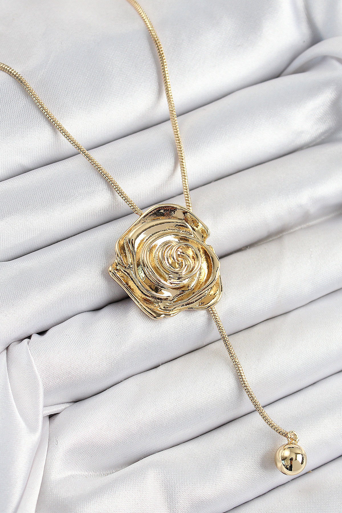 Pirinç Asansörlü Gül Model Gold Renk Kadın Kolye