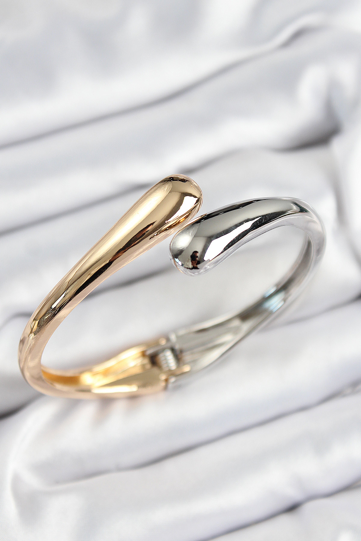 Pirinç Sarmal Model Gümüş Ve Gold Renk Kadın Kelepçe
